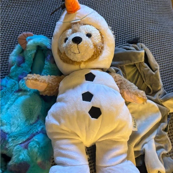Disney Duffy bear with outfits - Picture 2 of 2